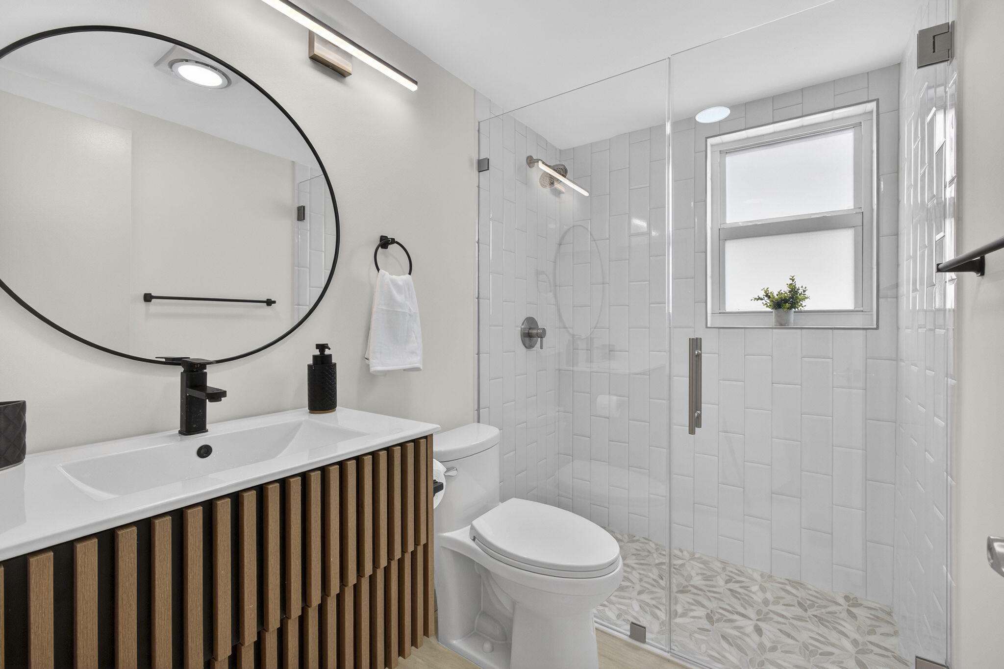 193 Easthampton I Property Photo 23
