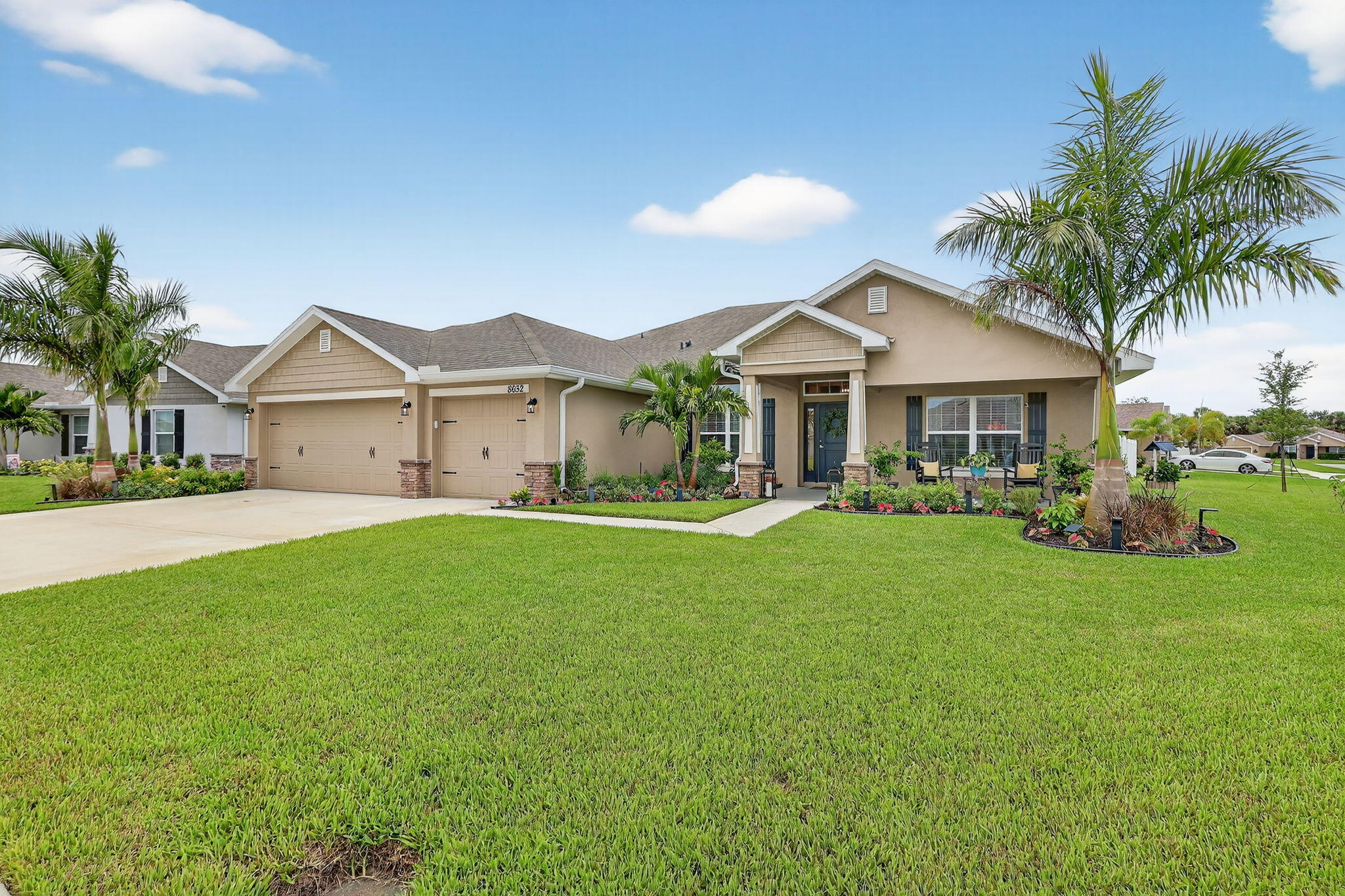 8652 Waterstone Boulevard Property Photo 2