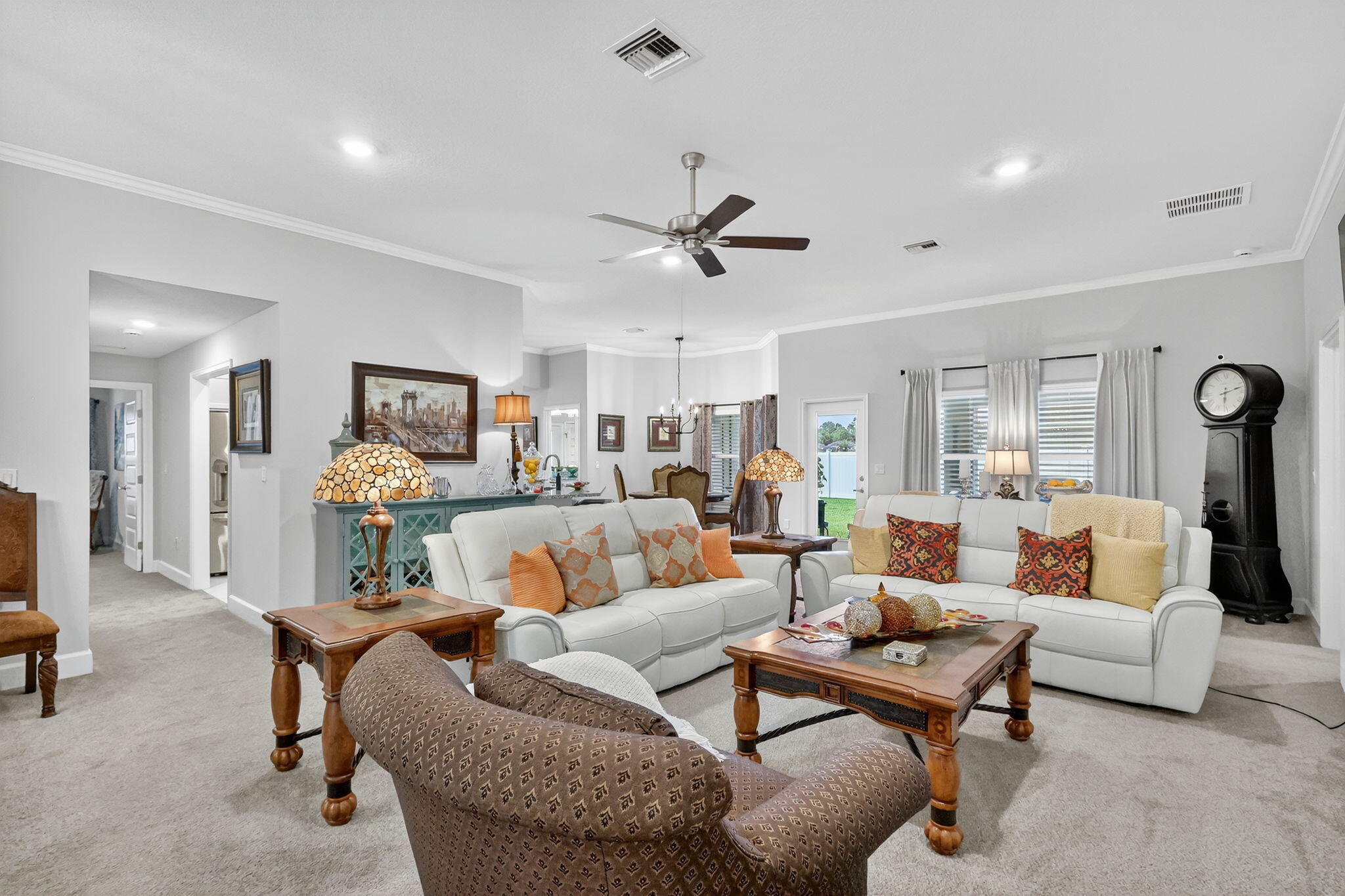 8652 Waterstone Boulevard Property Photo 6