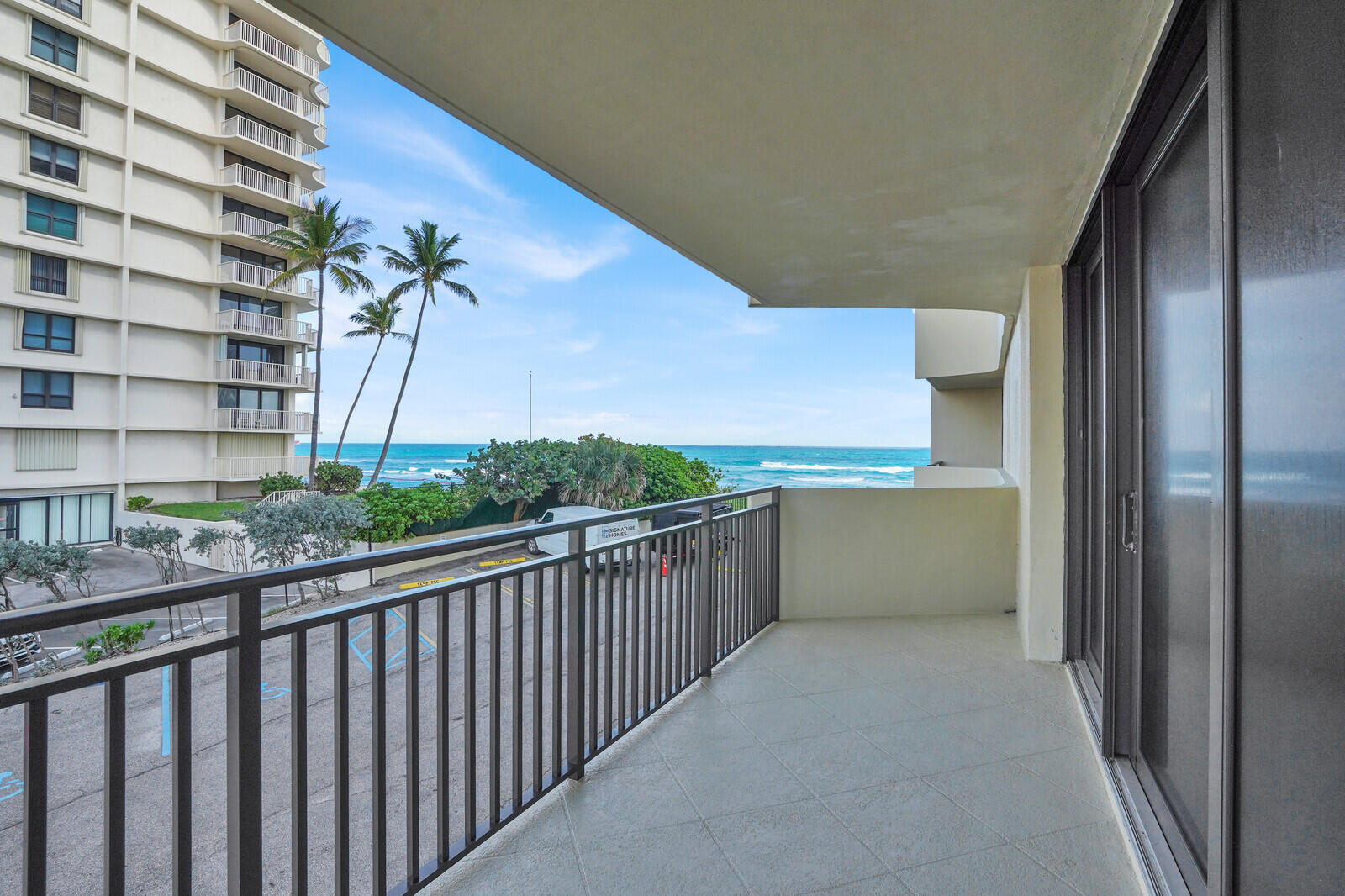 5460 N Ocean Drive 1d Property Photo 1