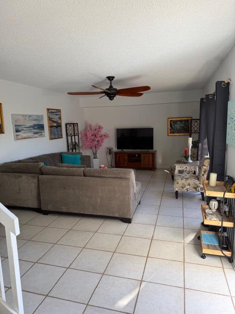 2813 28th Court Property Photo 6