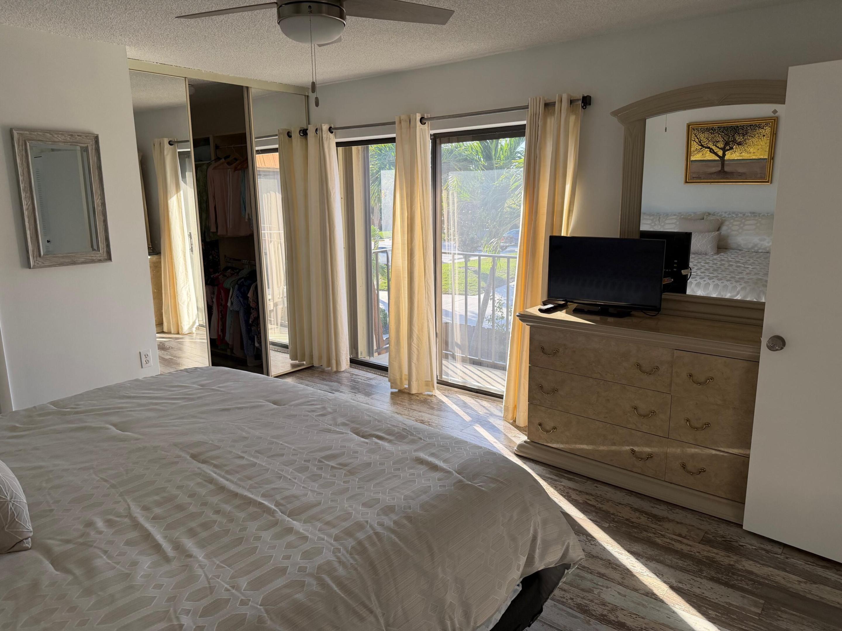2813 28th Court Property Photo 10