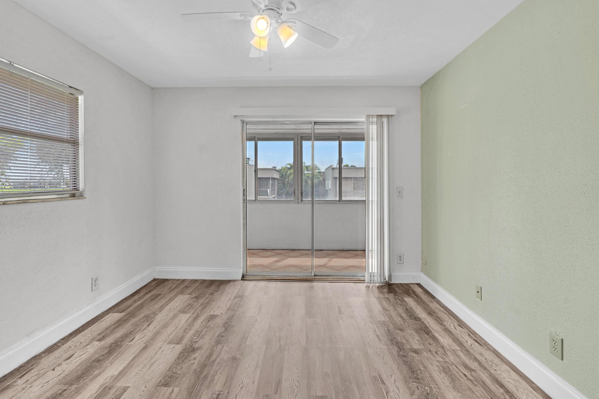 365 Flanders H Property Photo 20