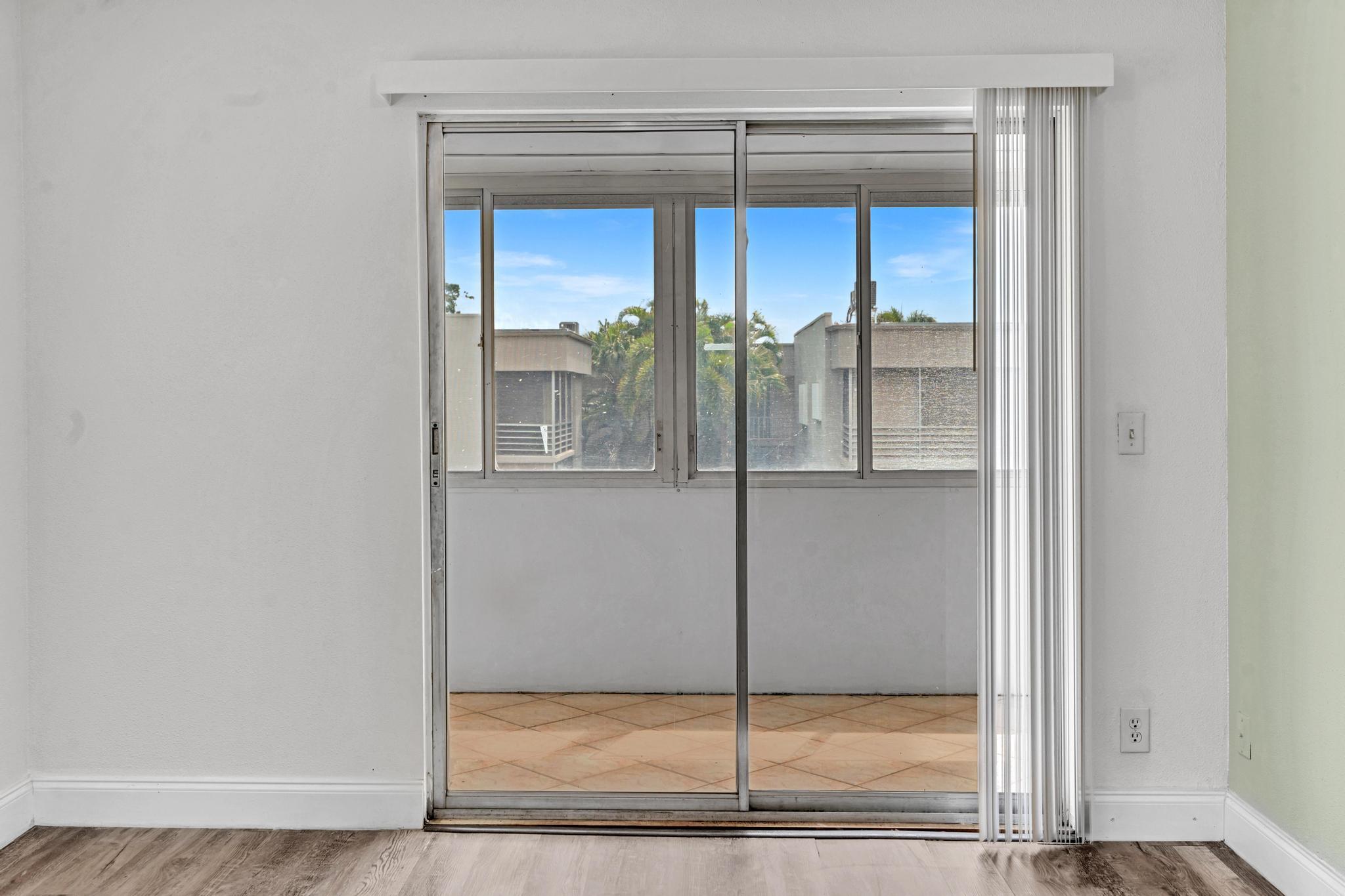 365 Flanders H Property Photo 21