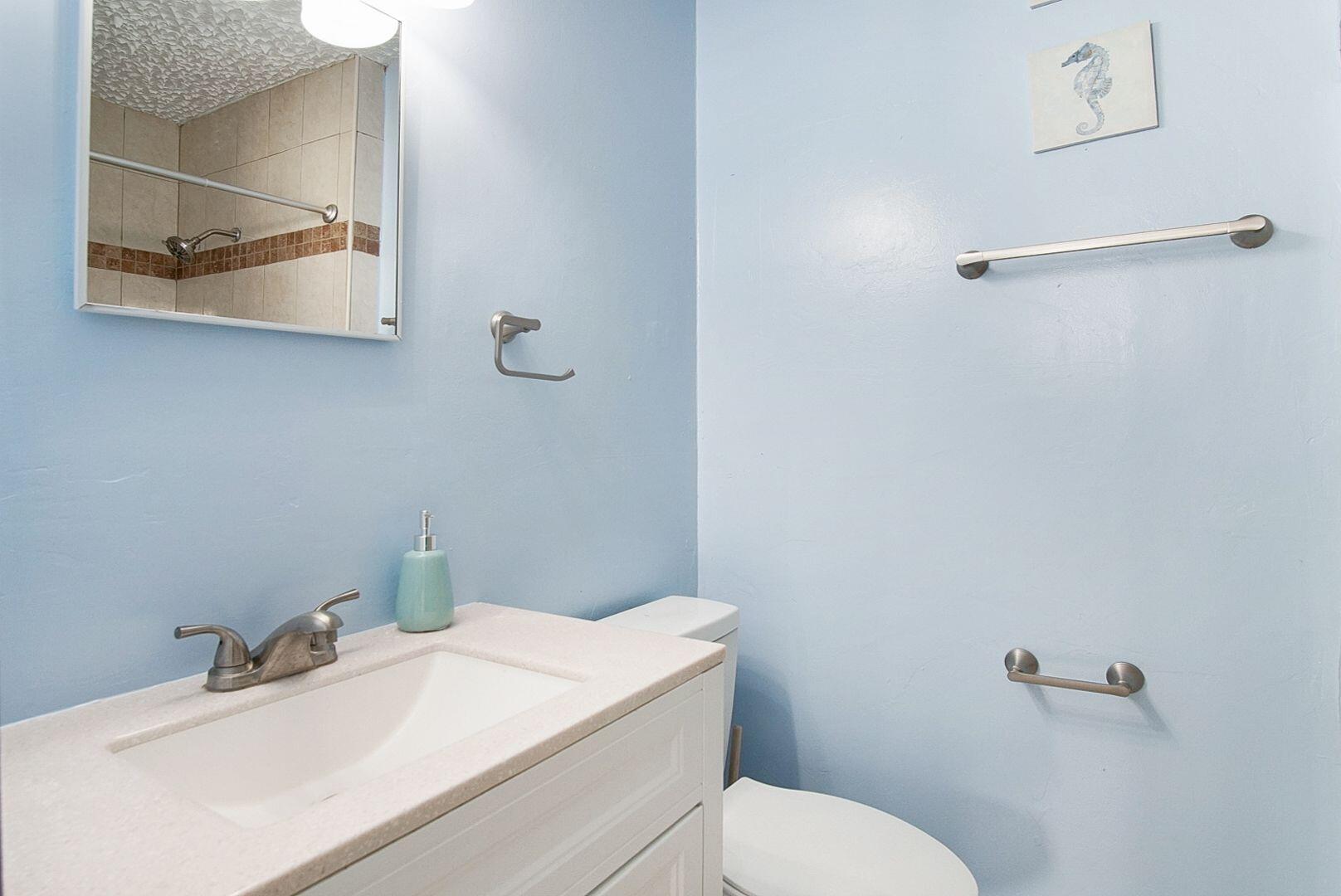 2902 Essex Drive Property Photo 11