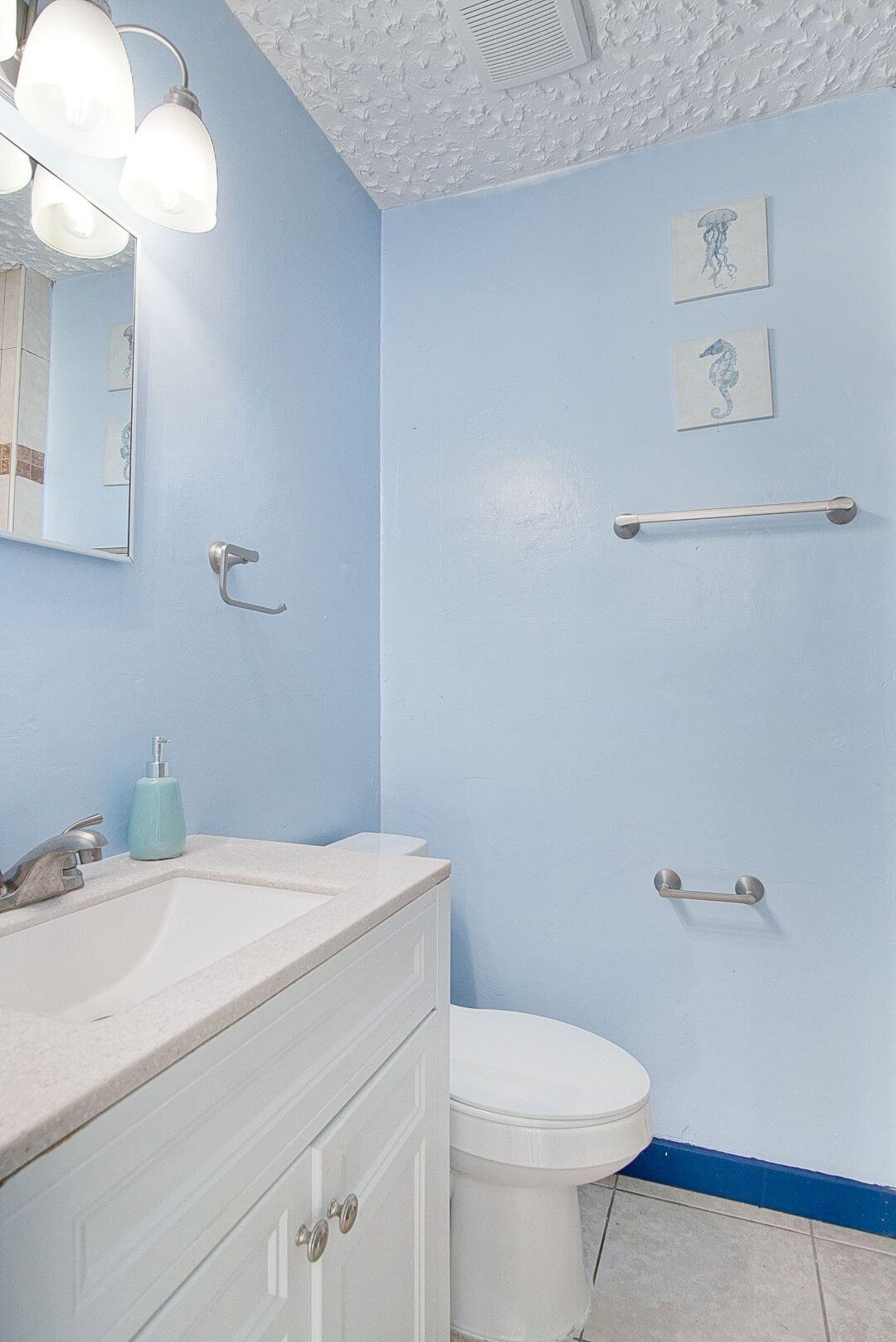 2902 Essex Drive Property Photo 12