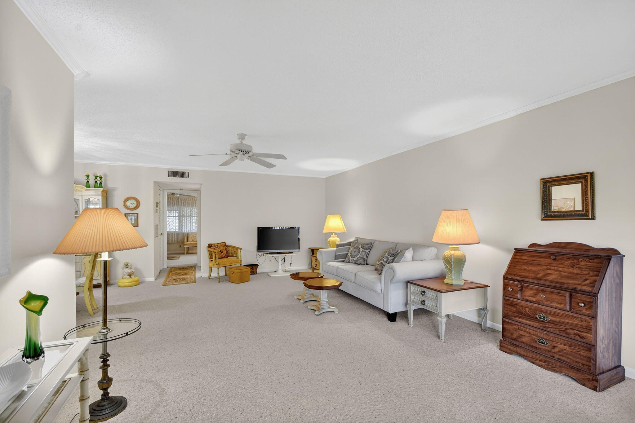 615 High Point Drive C Property Photo 6