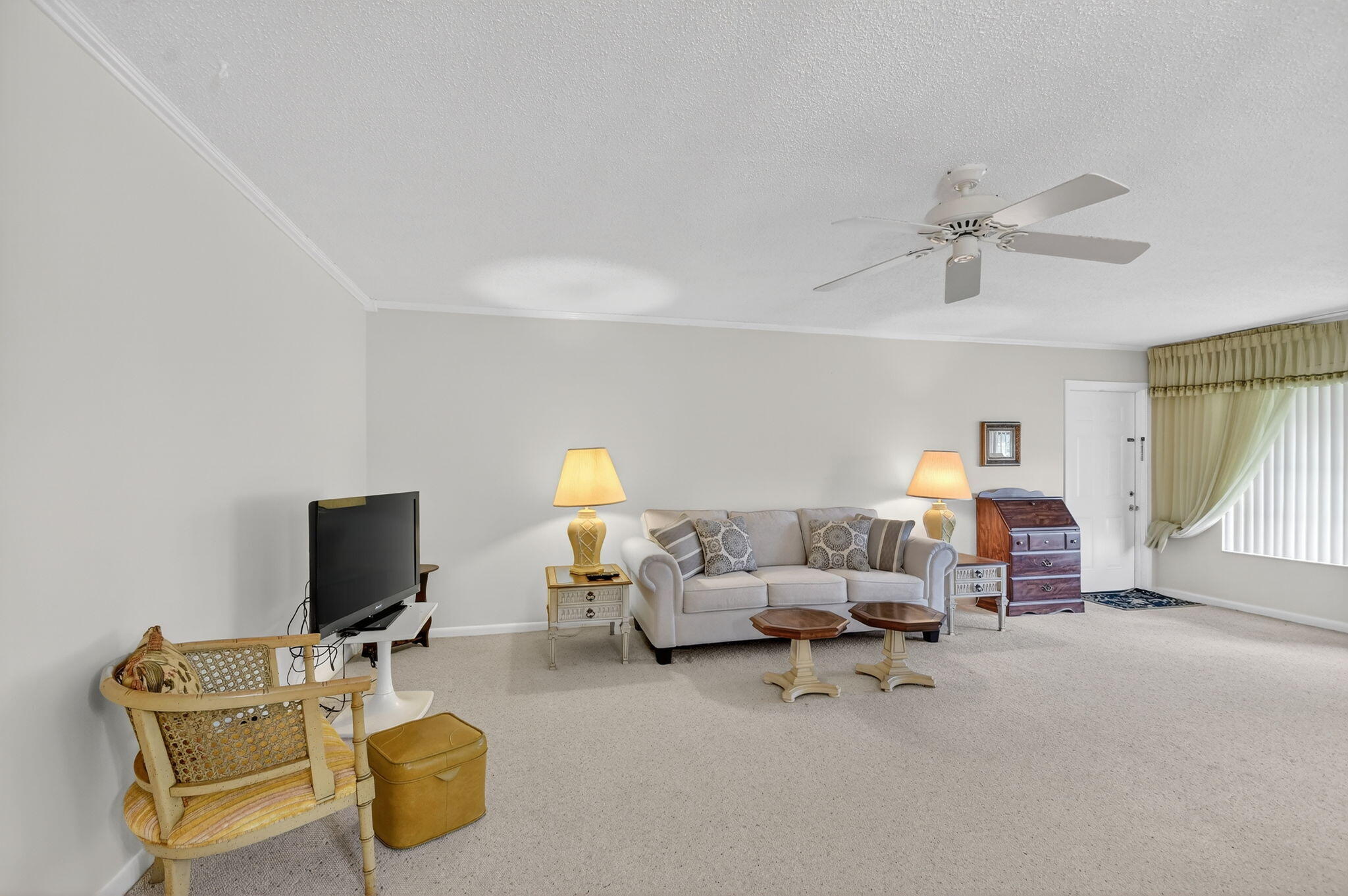 615 High Point Drive C Property Photo 10