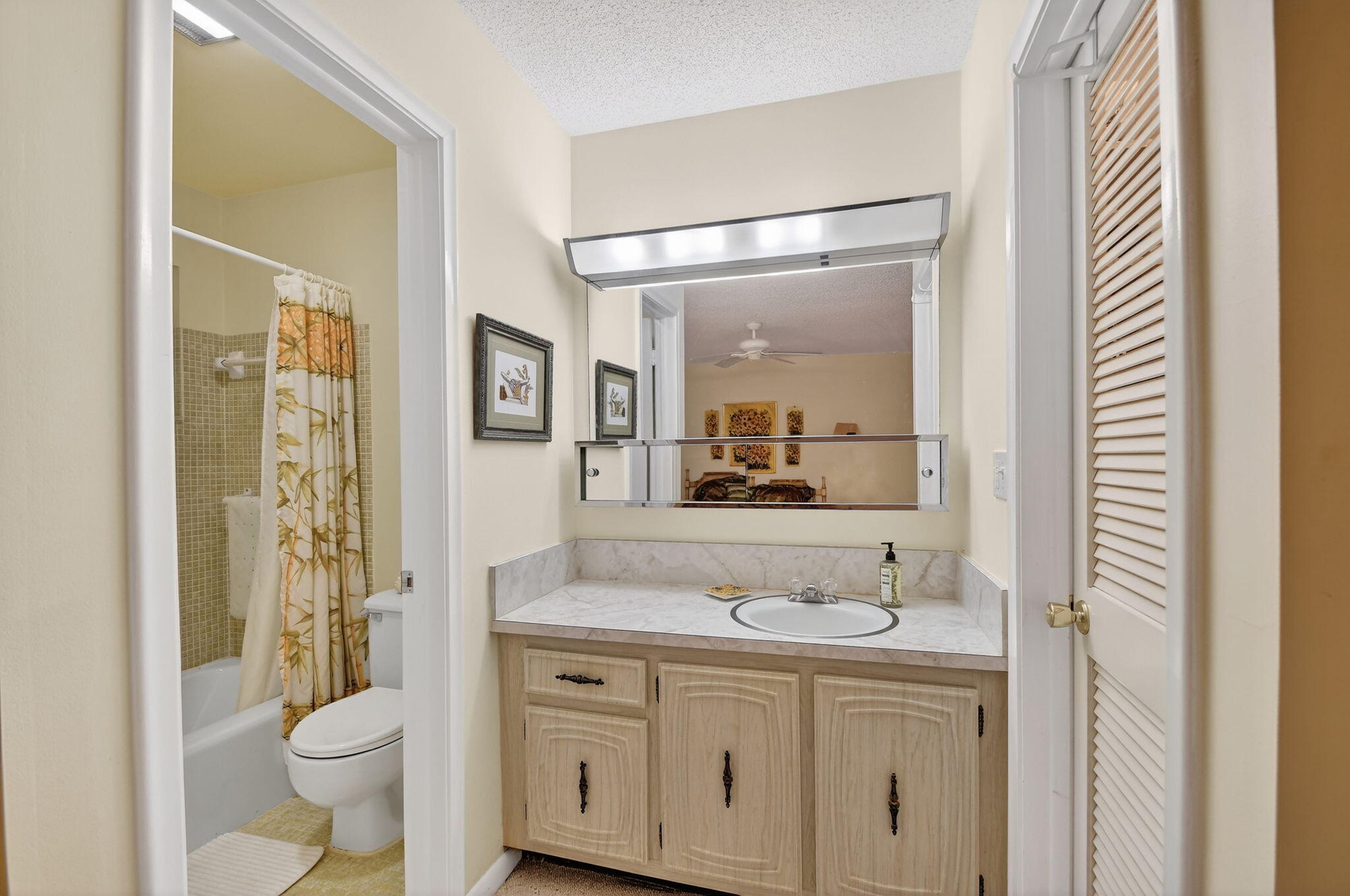 615 High Point Drive C Property Photo 26