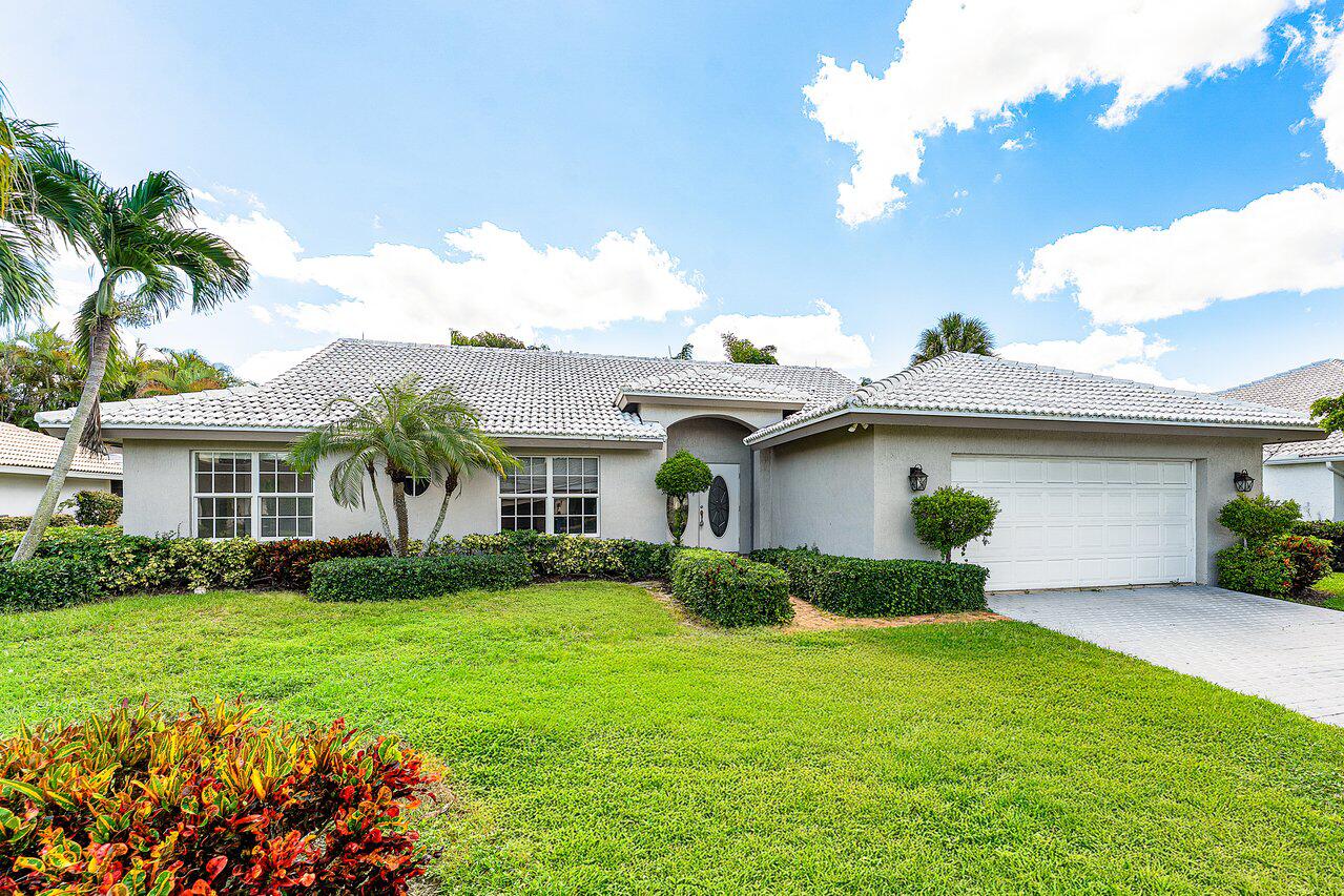 4572 White Cedar Lane Property Photo 4