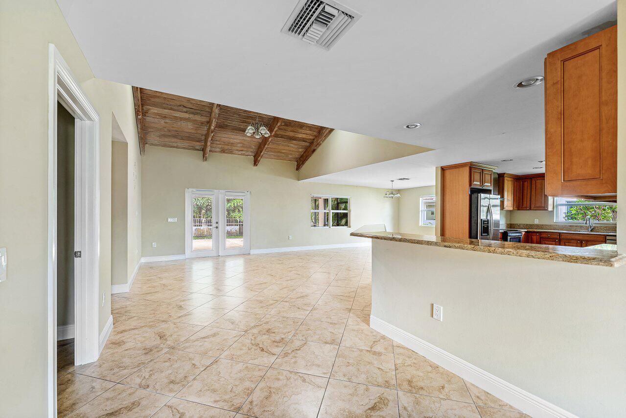 4572 White Cedar Lane Property Photo 10