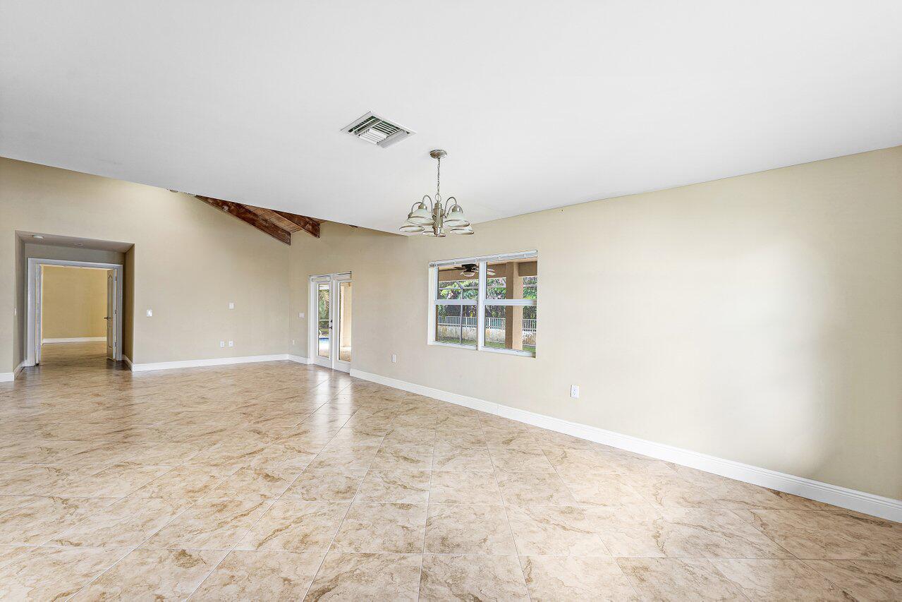 4572 White Cedar Lane Property Photo 13