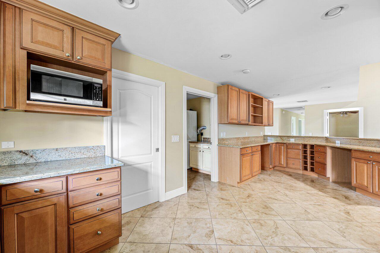 4572 White Cedar Lane Property Photo 17
