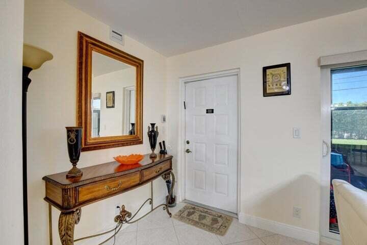 7539 S Oriole Boulevard 103 Property Photo 2