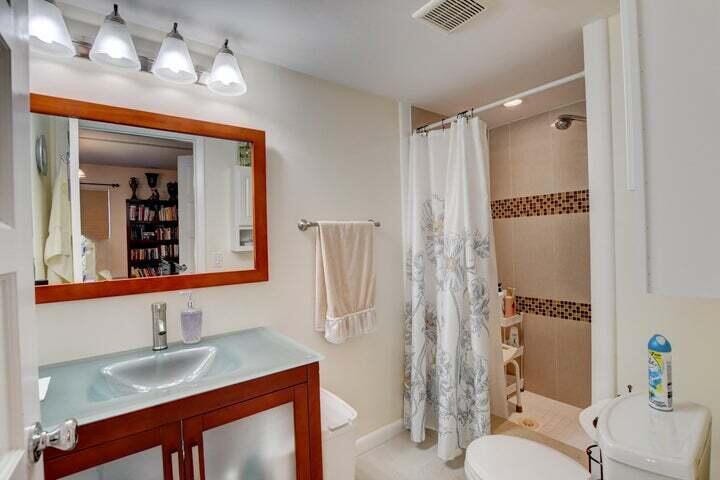 7539 S Oriole Boulevard 103 Property Photo 13