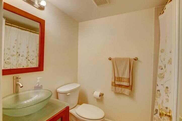 7539 S Oriole Boulevard 103 Property Photo 16