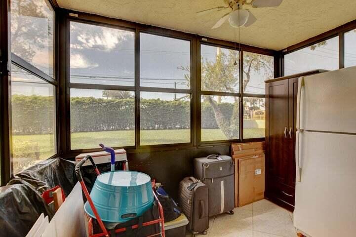 7539 S Oriole Boulevard 103 Property Photo 17