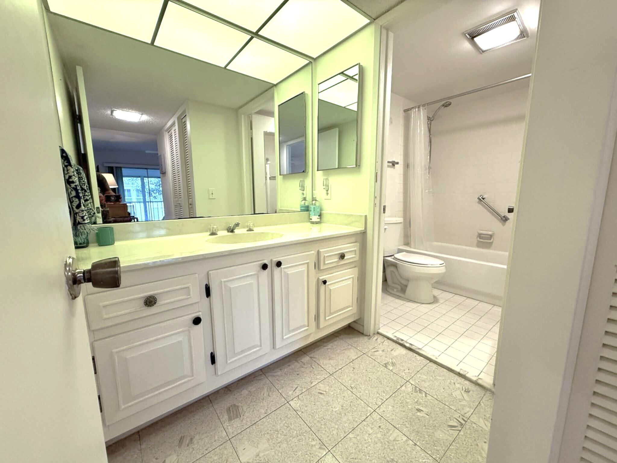 2702 Nassau Bend C2 Property Photo 21