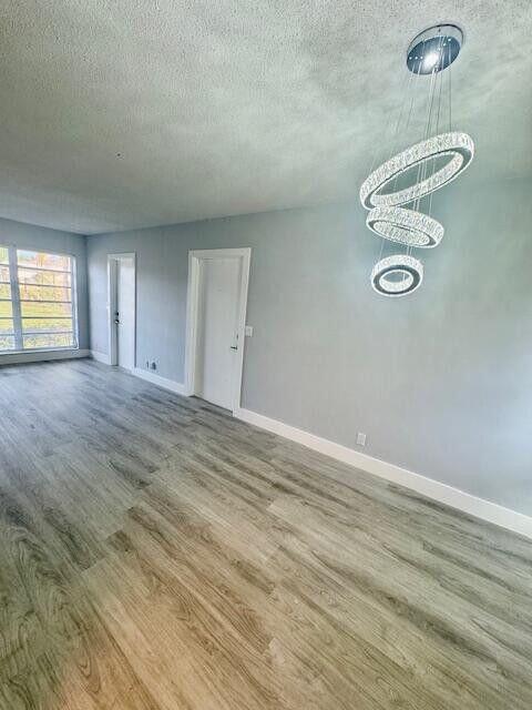 315 Circle Drive S 102 Property Photo 11