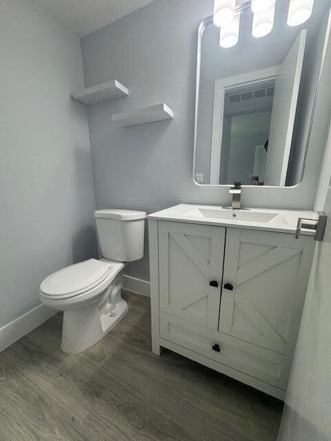315 Circle Drive S 102 Property Photo 14