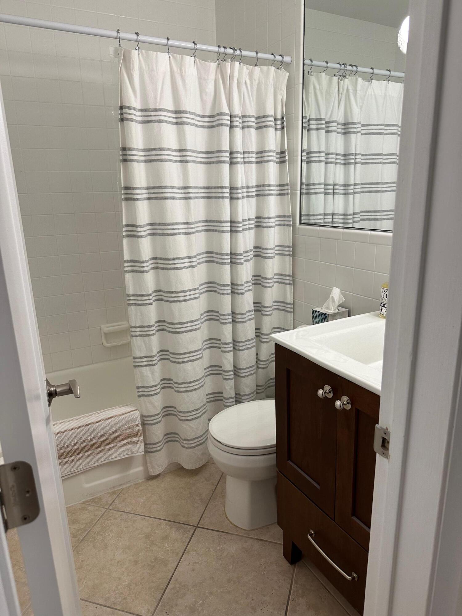 1202 Palm Trail 6 Property Photo 21