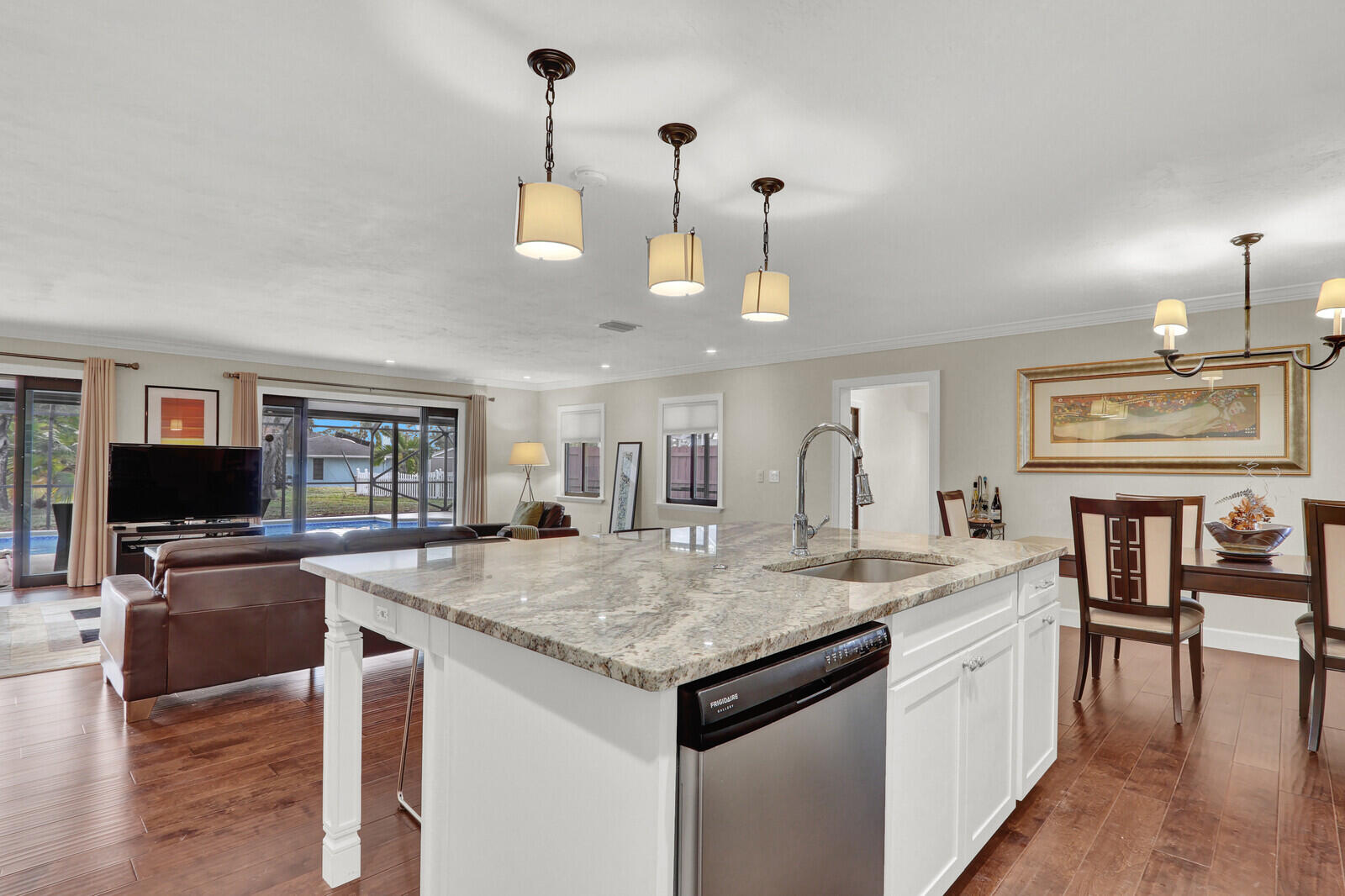 3060 Se Darien Road Property Photo 5