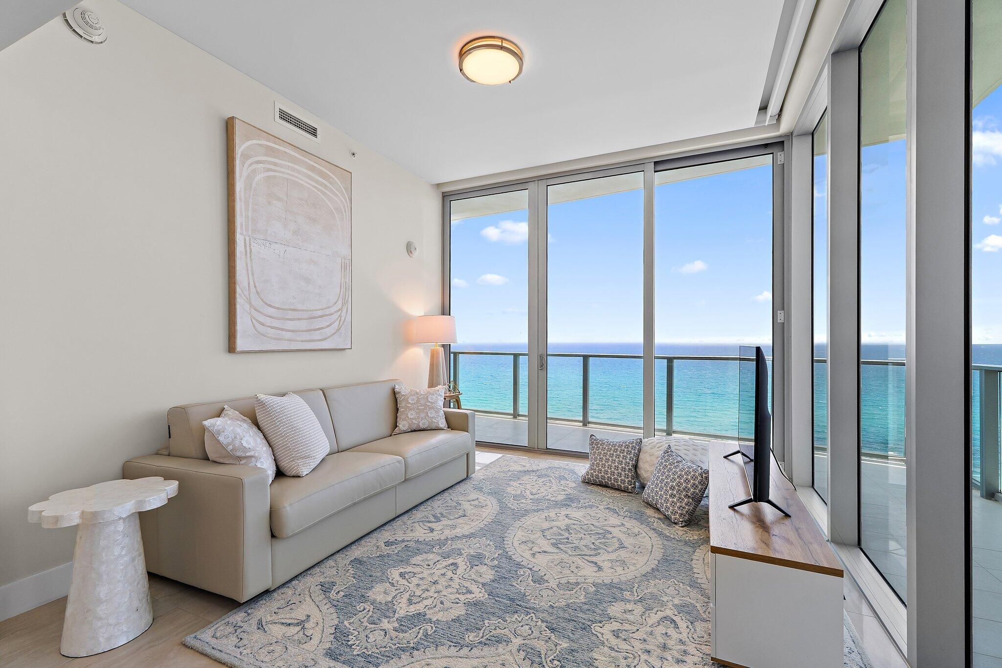 3100 N Ocean Drive H1804 Property Photo 11