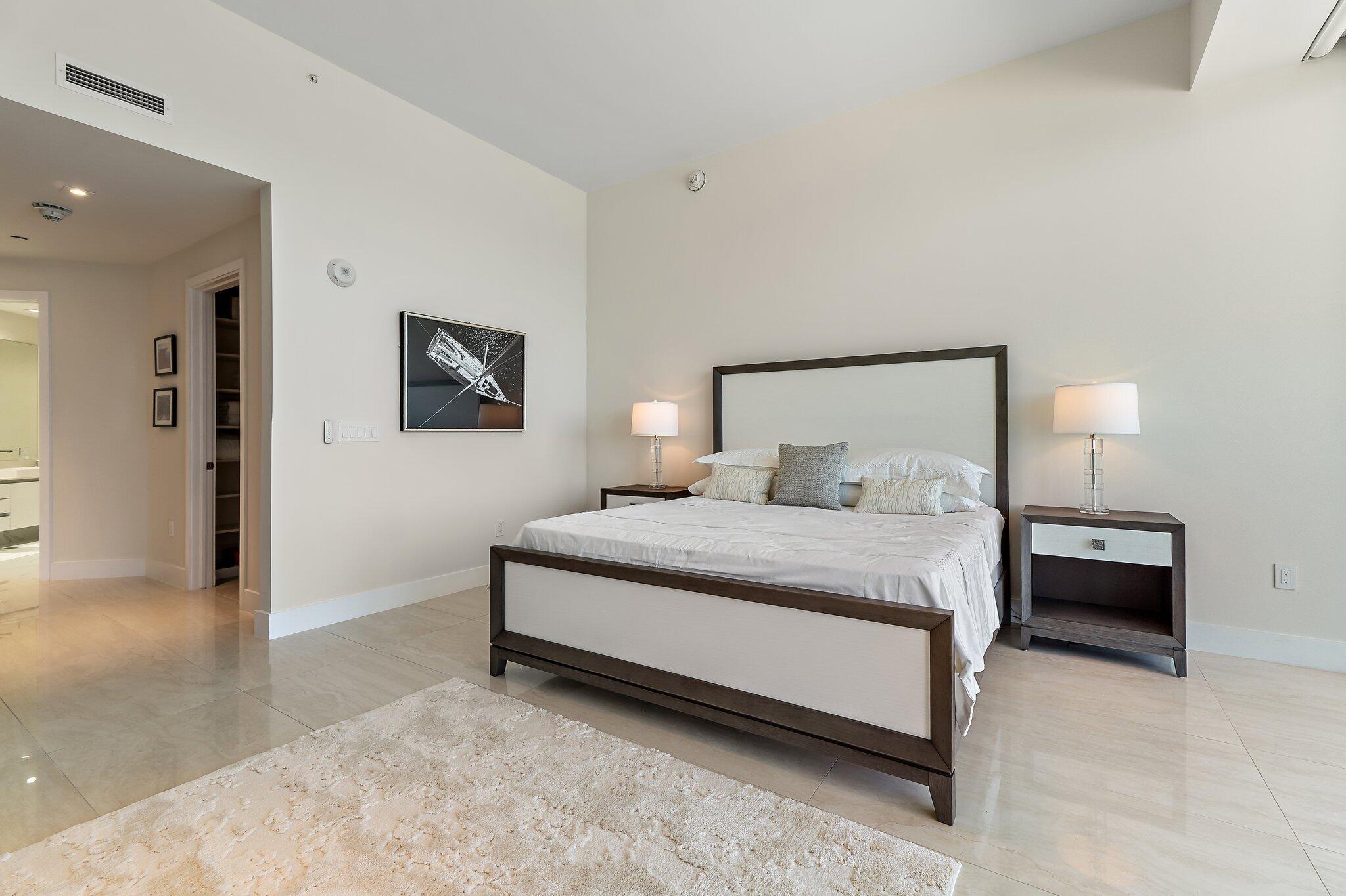 3100 N Ocean Drive H1804 Property Photo 18