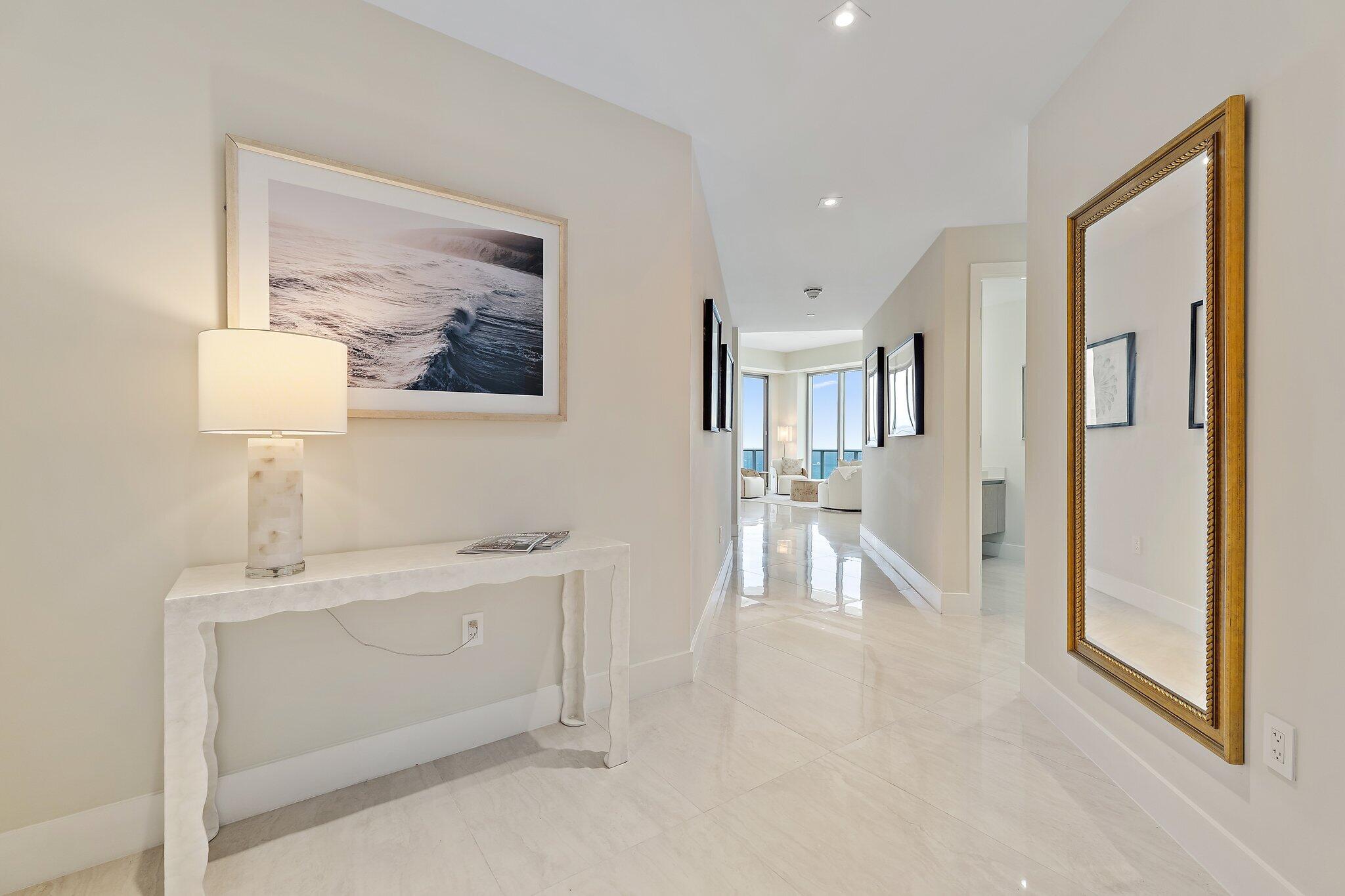 3100 N Ocean Drive H1804 Property Photo 21
