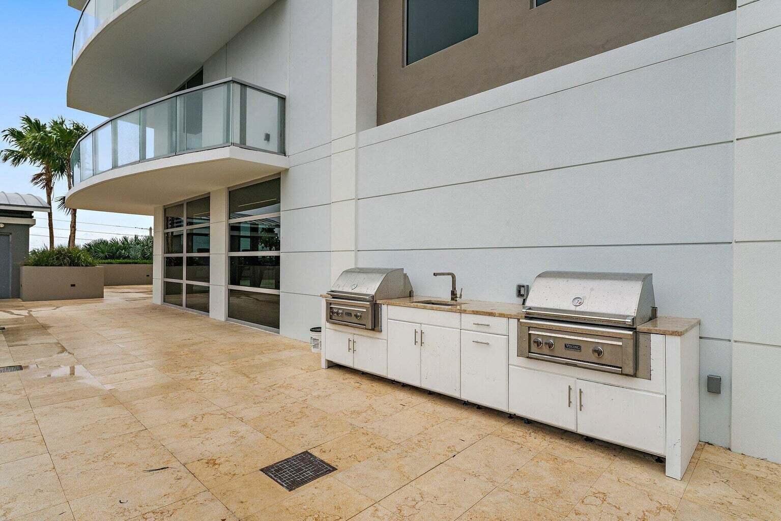 3100 N Ocean Drive H1804 Property Photo 42
