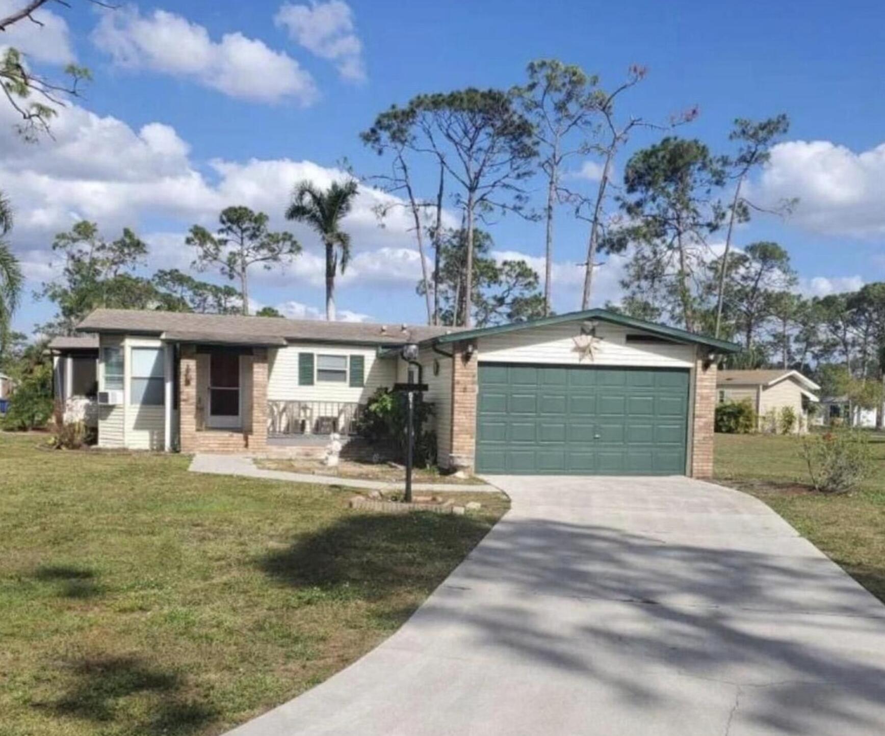 19418 Saddlebrook Court Property Photo 1