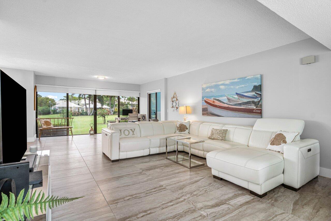 3665 Quail Ridge Drive Bobwhite B Property Photo 3