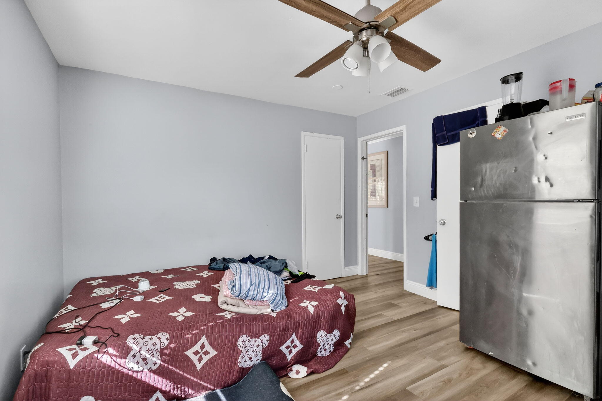 831 30th Court Property Photo 25