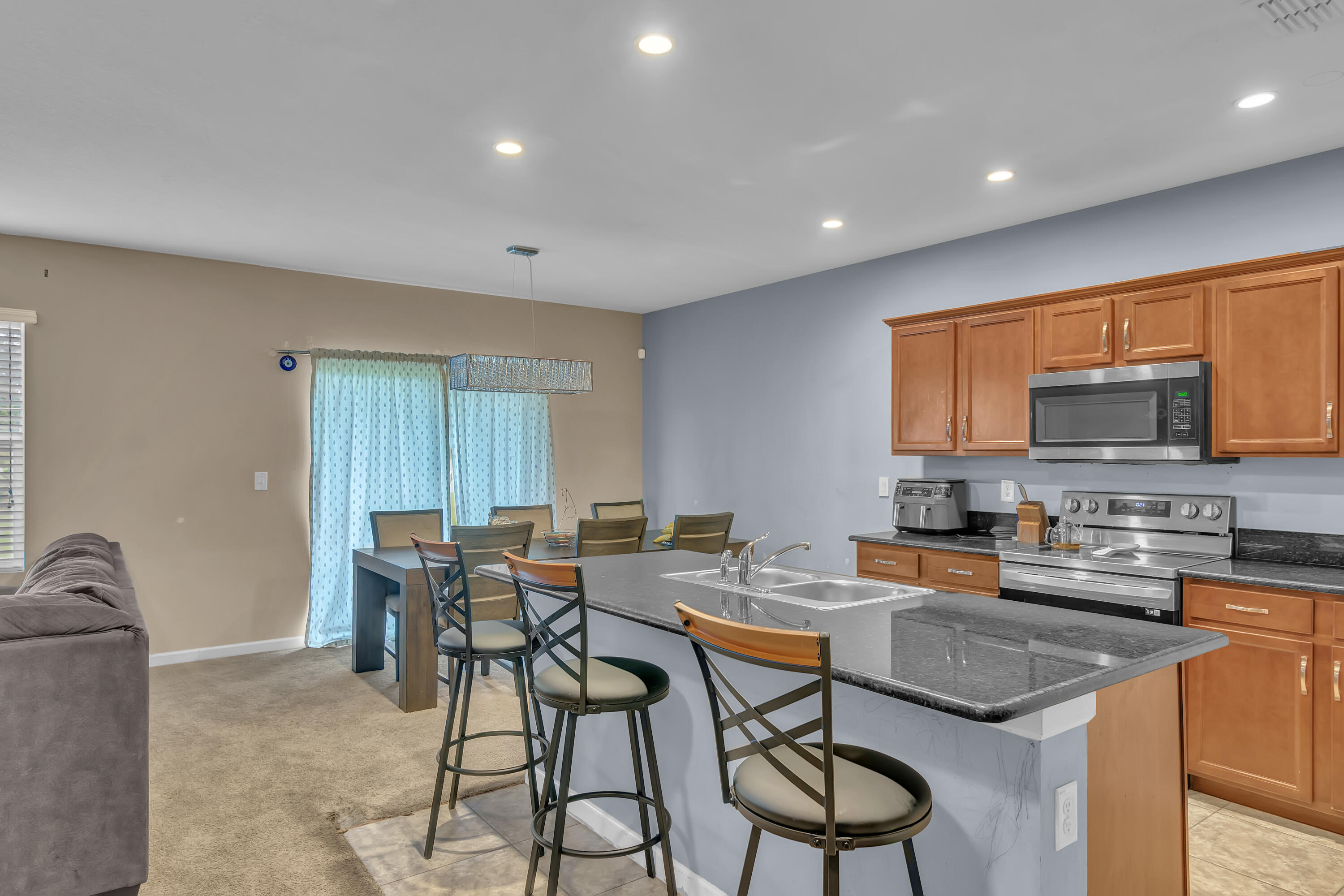 1615 Lexington Square Sw Property Photo 7