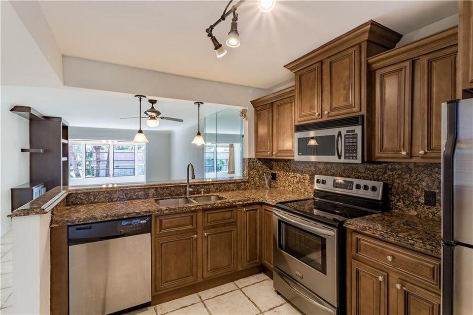 2800 Fiore Way 2060 Property Photo 1