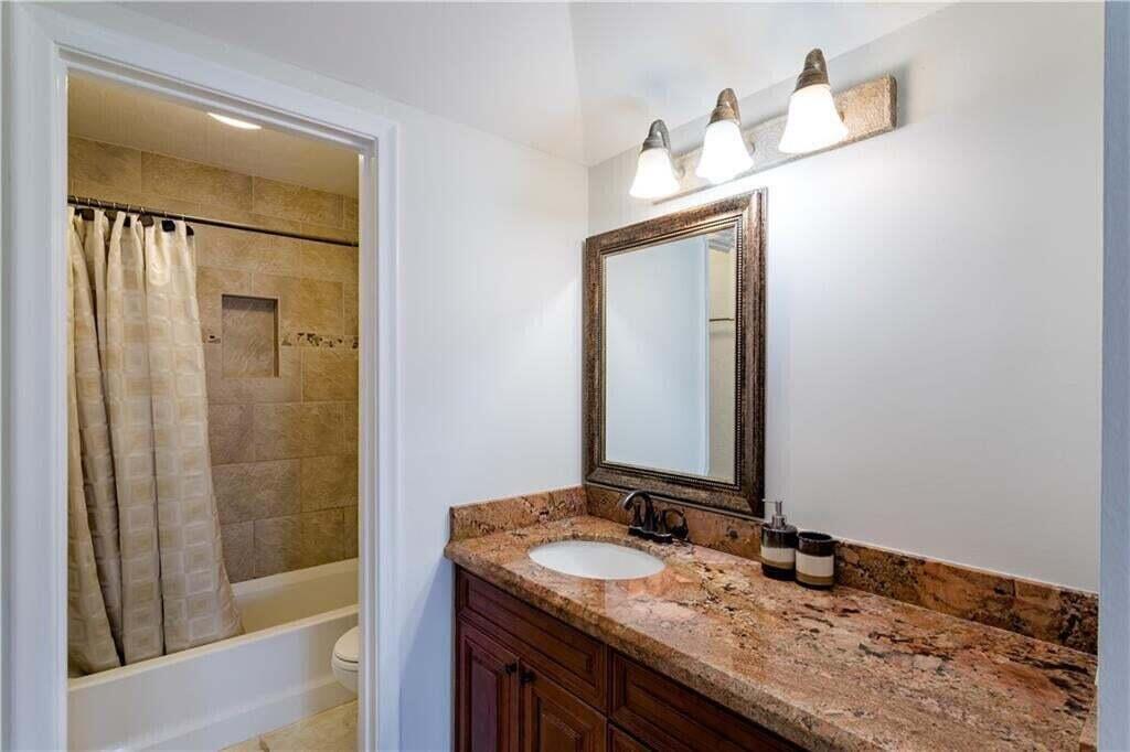 2800 Fiore Way 2060 Property Photo 11