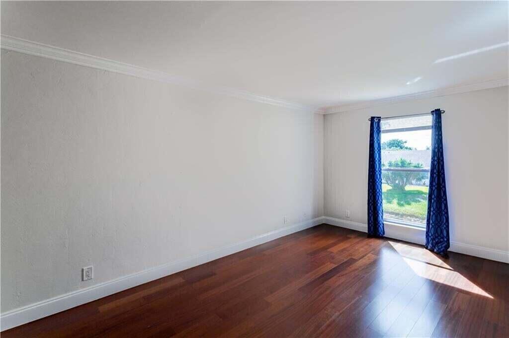 2800 Fiore Way 2060 Property Photo 12