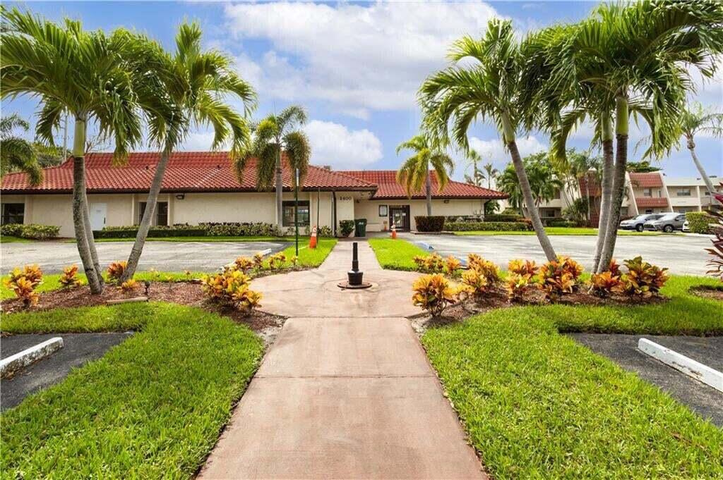 2800 Fiore Way 2060 Property Photo 17