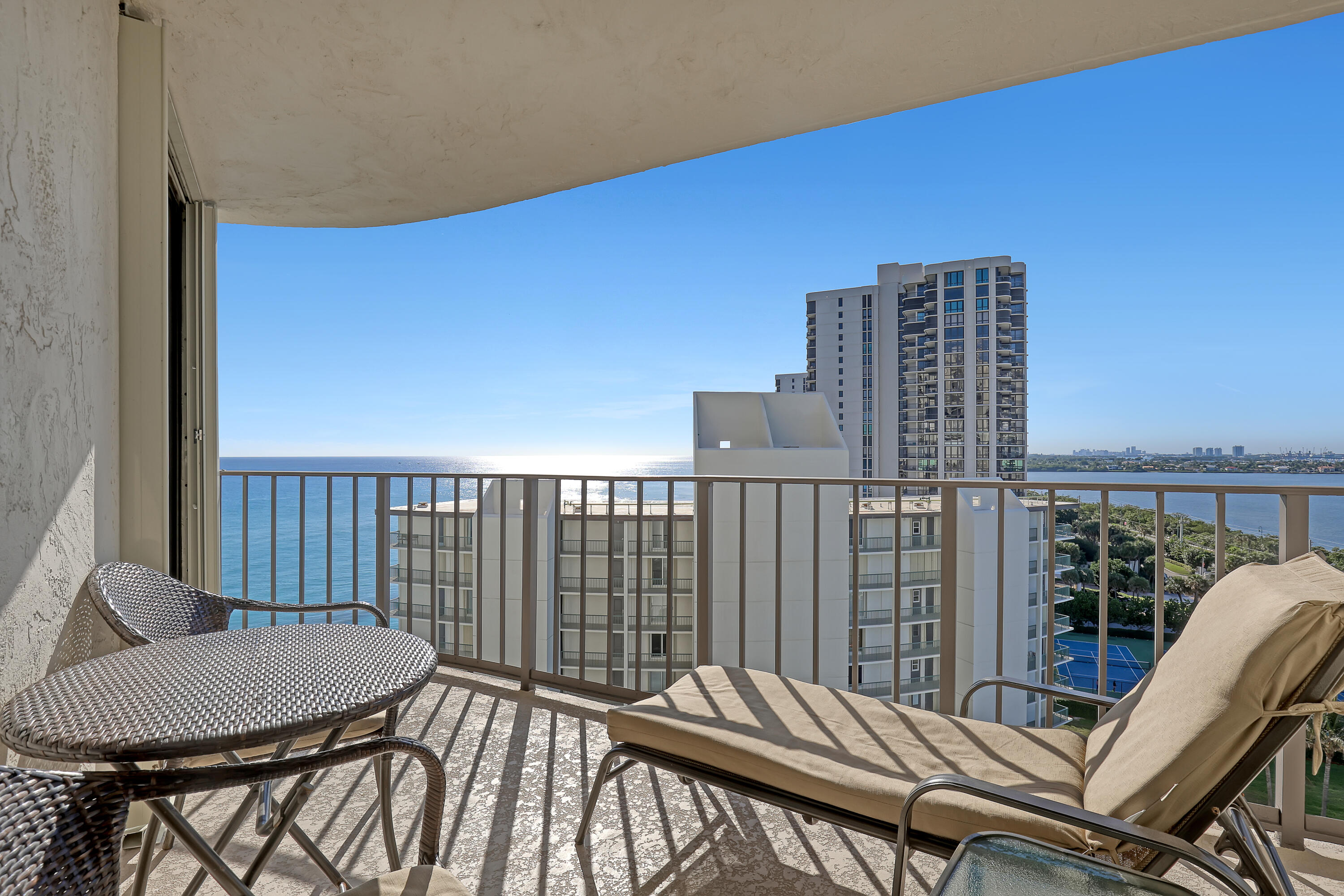 5420 N Ocean Drive 1106 Property Photo 27