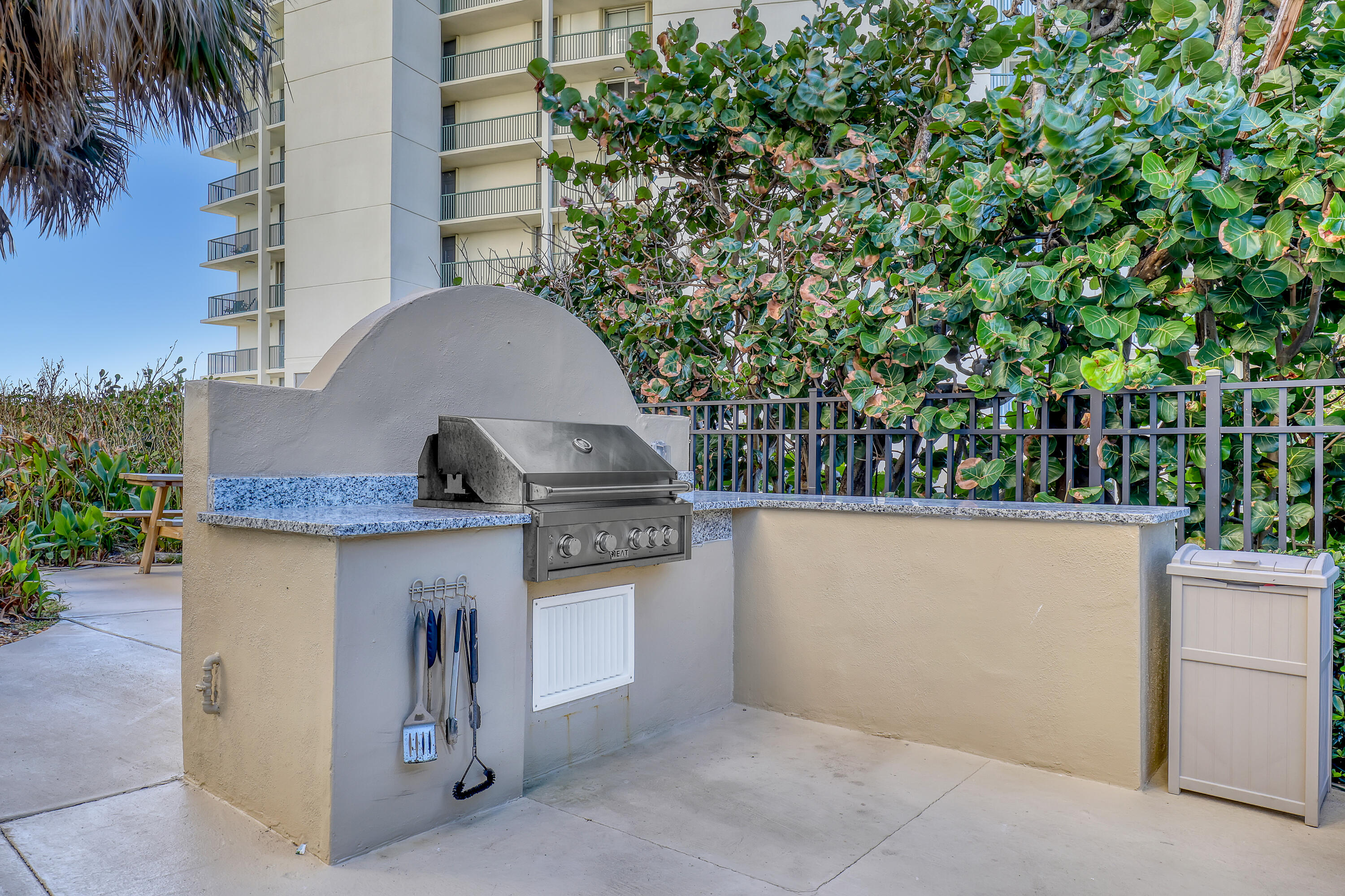 5420 N Ocean Drive 1106 Property Photo 49