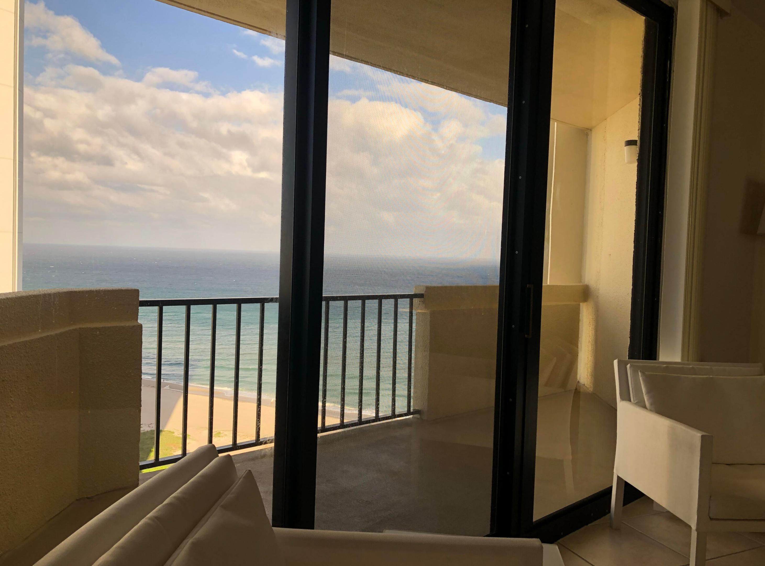 2800 N Ocean Drive B-23c Property Photo 6