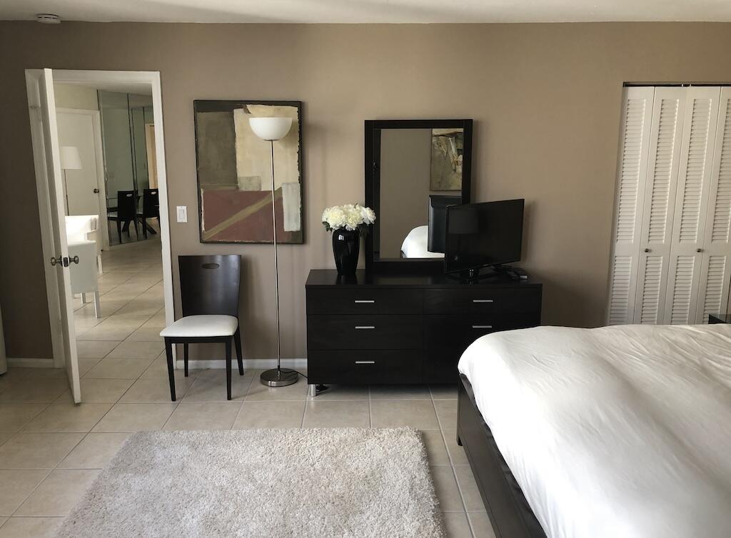 2800 N Ocean Drive B-23c Property Photo 19