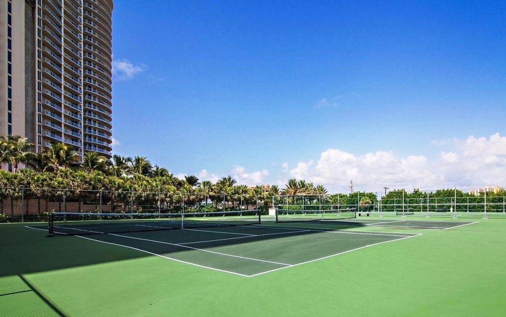 2800 N Ocean Drive B-23c Property Photo 25
