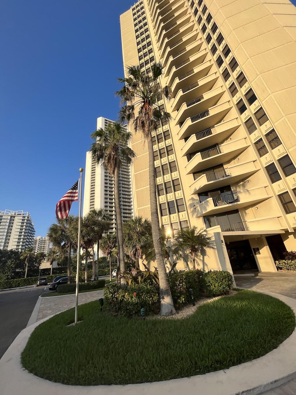 2800 N Ocean Drive B-23c Property Photo 34