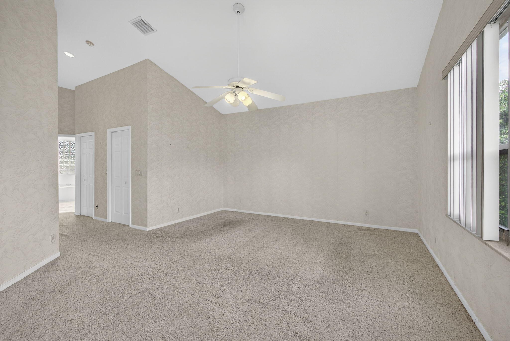 6375 Three Lakes Lane Property Photo 17
