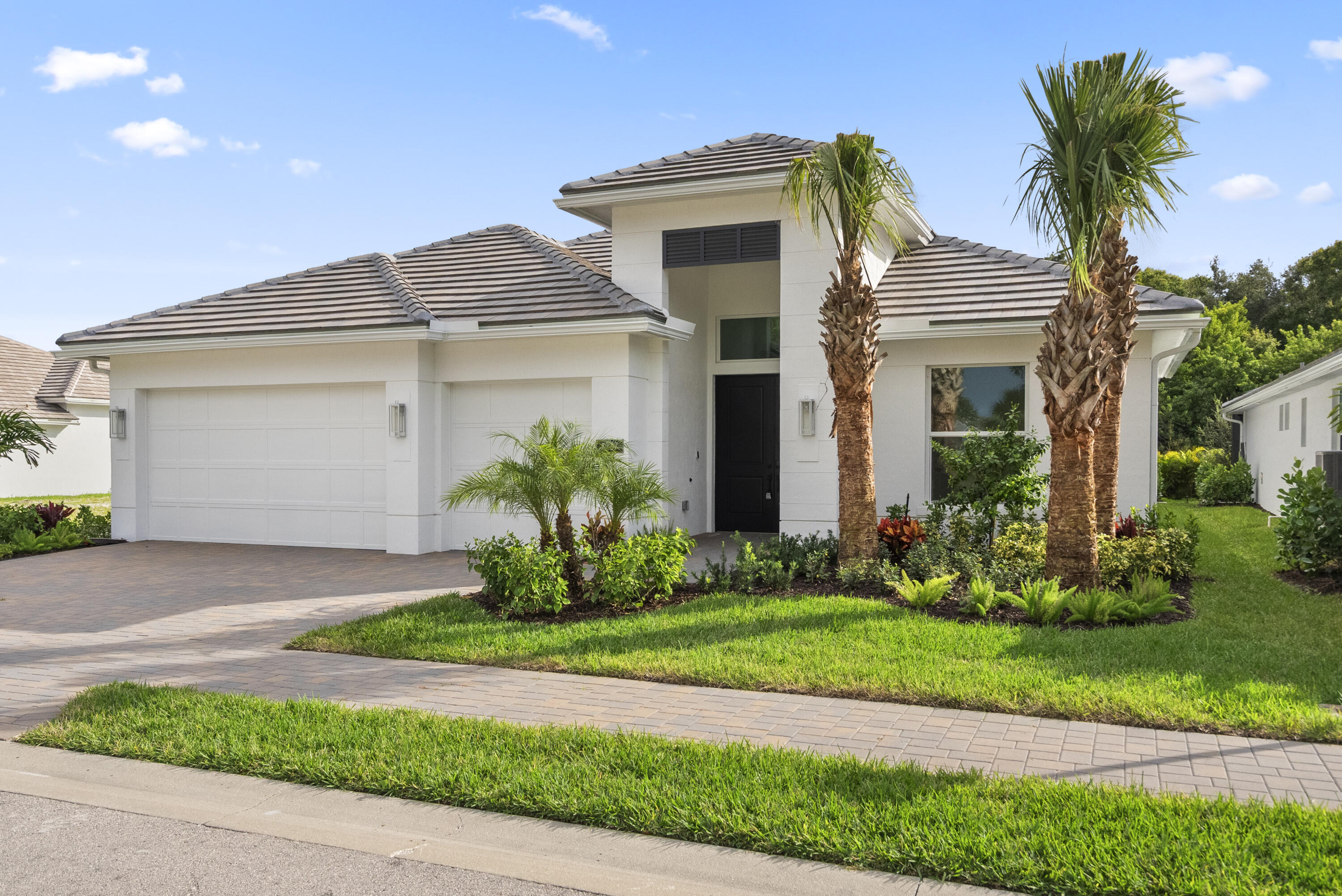 4237 Lucaya Pointe Way Property Photo 2