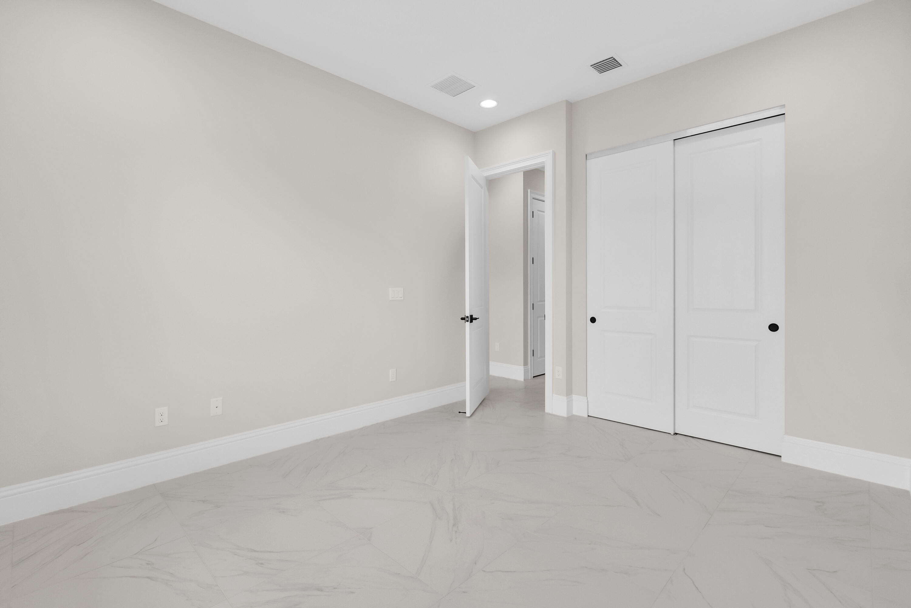 4237 Lucaya Pointe Way Property Photo 26