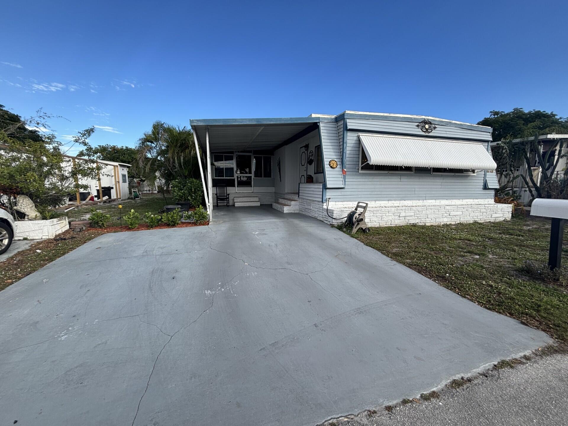 4912 NW 3rd Ave, Lot 940 Property Photo 1