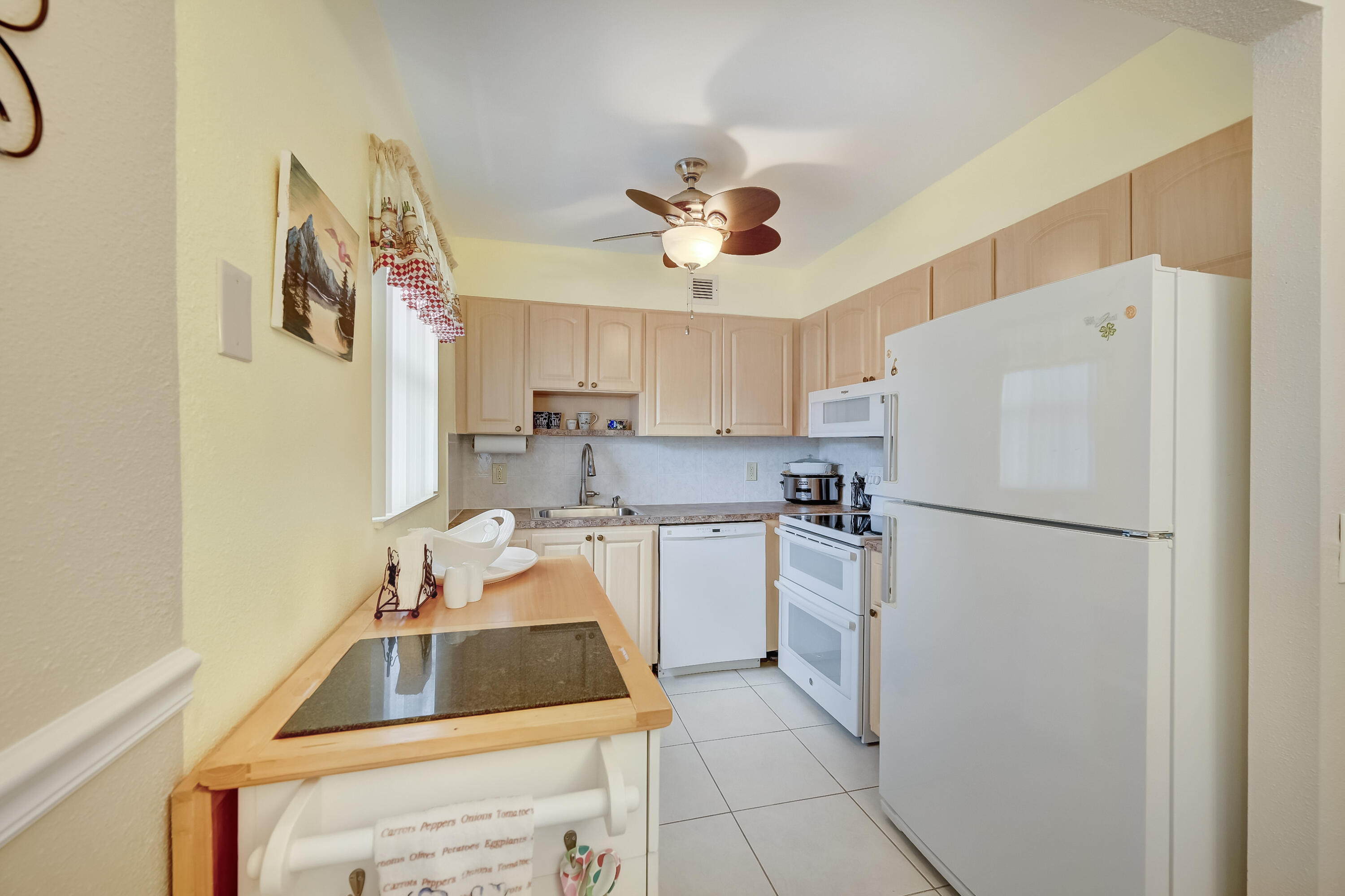 601 Monaco M M Property Photo 2