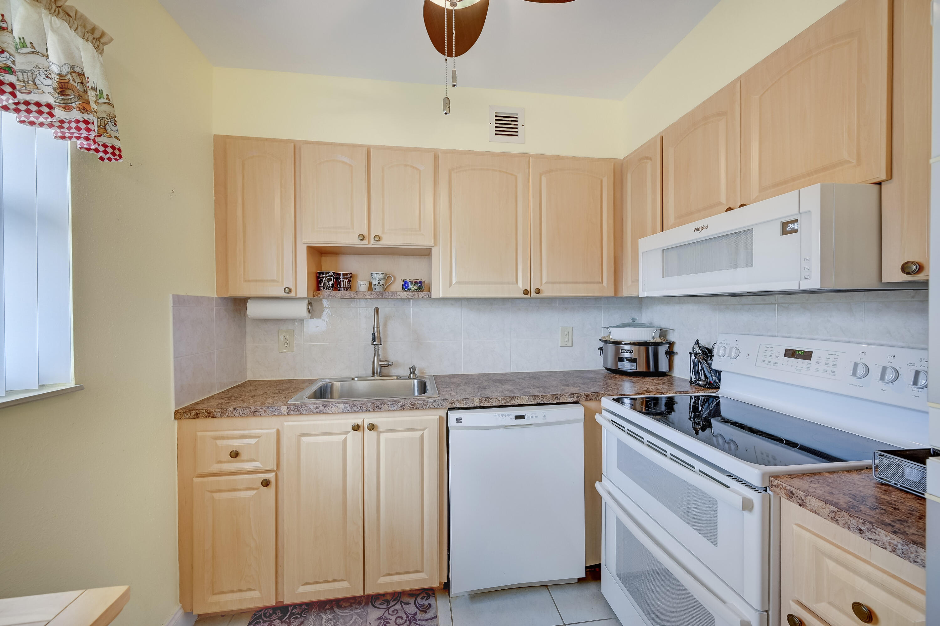 601 Monaco M M Property Photo 4